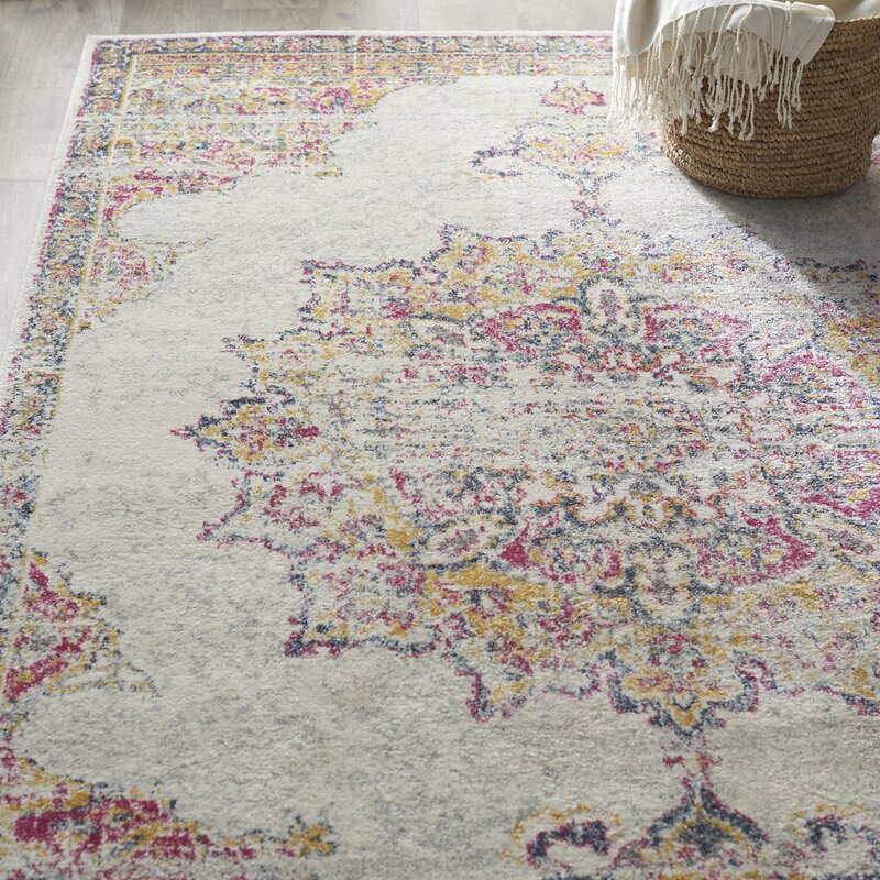 Mistana Tapis  rose   motif oriental  Darchelle et 